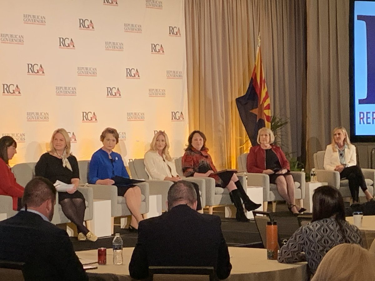 So grateful for ⁦<a href="/ARFirstLady/">Susan Hutchinson</a>⁩ who talked on the importance of arts and music education in Arkansas at the ⁦<a href="/GOPGovs/">The RGA</a>⁩ conference.