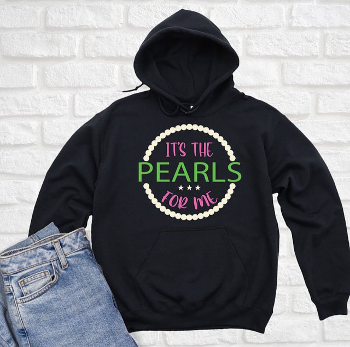 divinegreekwear's tweet photo. Get yours today!!!! #alphakappaalpha #prettyandeducated #prettygirls #skeewee #hbcu #soror #supportblackbusiness https://t.co/UjqaaR3PRq
