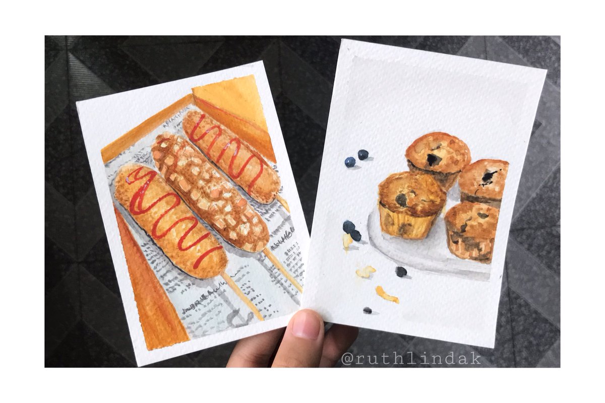 Been a while #watercolour warm up. #foodillustraion #illustration #watercolorpainting #hotdogs #cupcake