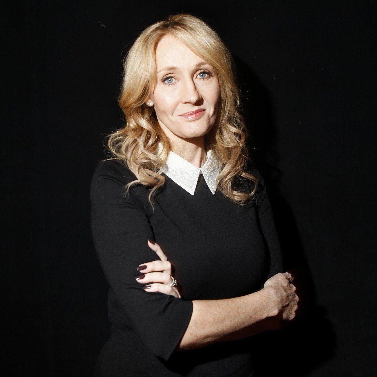 Женщина, перед которой должен извиниться весь интернет. #IStandWithJKRowling