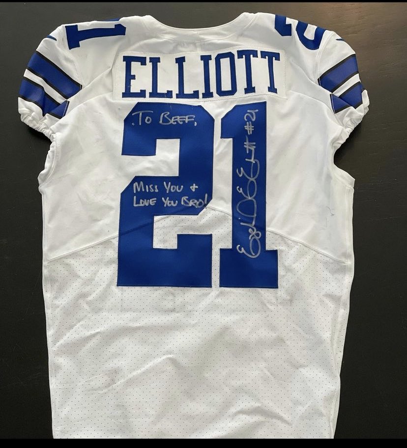 SGVWhitSports's tweet photo. We had a jersey exchange last Sunday with Cowboys running back Ezekiel Elliott and former teammate, current Atlanta Falcon and Charter Oak alum Keith Smith. Elliott’s message on the jersey says it all. @SGVNSports @COHSFootball @latsondheimer https://t.co/GUNQ3iw9mZ