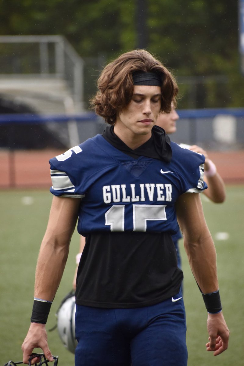 Justinneyra_'s tweet photo. Check out my Regular Season Highlights! You won't regret it! 
https://t.co/go5lq6XsFJ

(8 games)

@sims_coach @GPrep_FB @larryblustein @JerryRecruiting https://t.co/5nuk9ffGiJ