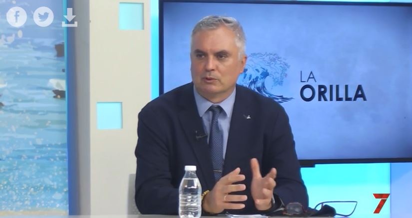 campusdelmar's tweet photo. 📺En el programa #LaOrilla, de @7TVCadiz hemos hablado del Proyecto #Ecomares en el que colaboramos con la Consejería de Agricultura, Ganadería, Pesca y Desarrollo Sostenible para la recogida y tratamiento de basuras marinas y d los descartes de capturas d escaso valor comercial. https://t.co/Hofd0NDn2Z