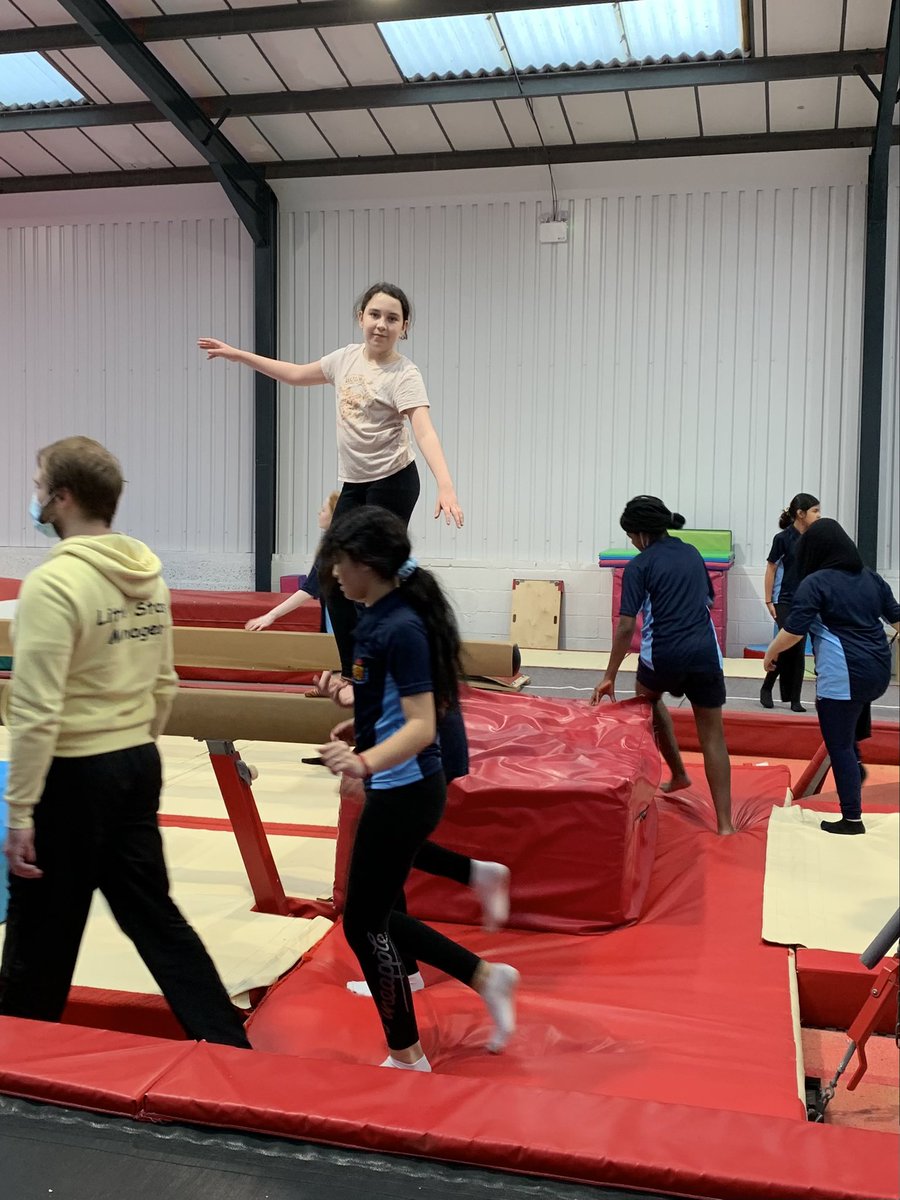 DanceMaindy's tweet photo. Fantastic session at planet gymnastics today @CathaysHigh Year7 @CathaysHigh_PE https://t.co/p8zzRpl09l