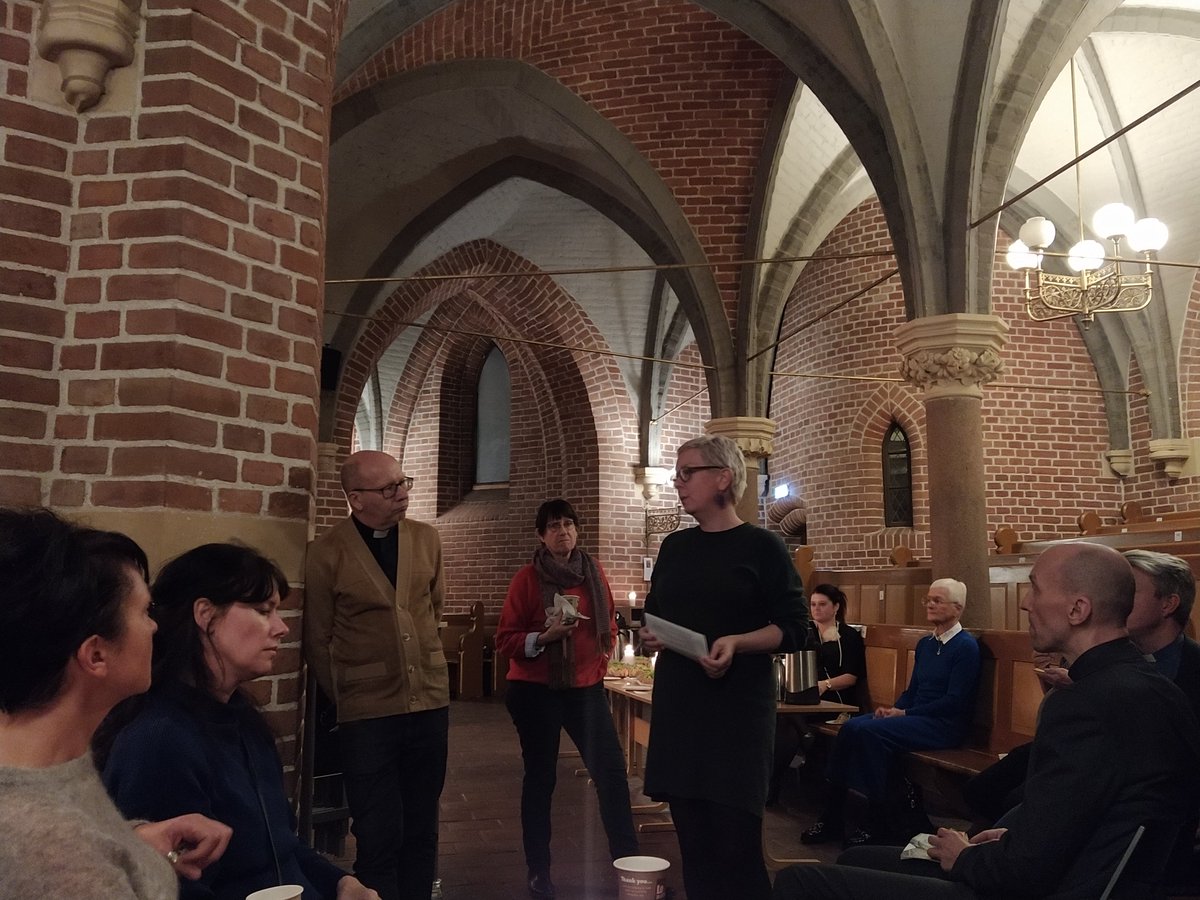 nhrf_hrd's tweet photo. Takk til #Trefoldighetskirken, @kirken og @KristneRaad for at vi fikk komme og presentere utstillingen vår "Changing the Narrative" og Fondets arbeid mot moderne slaveri under #GlobalUke! https://t.co/LOKN8SvxyQ
