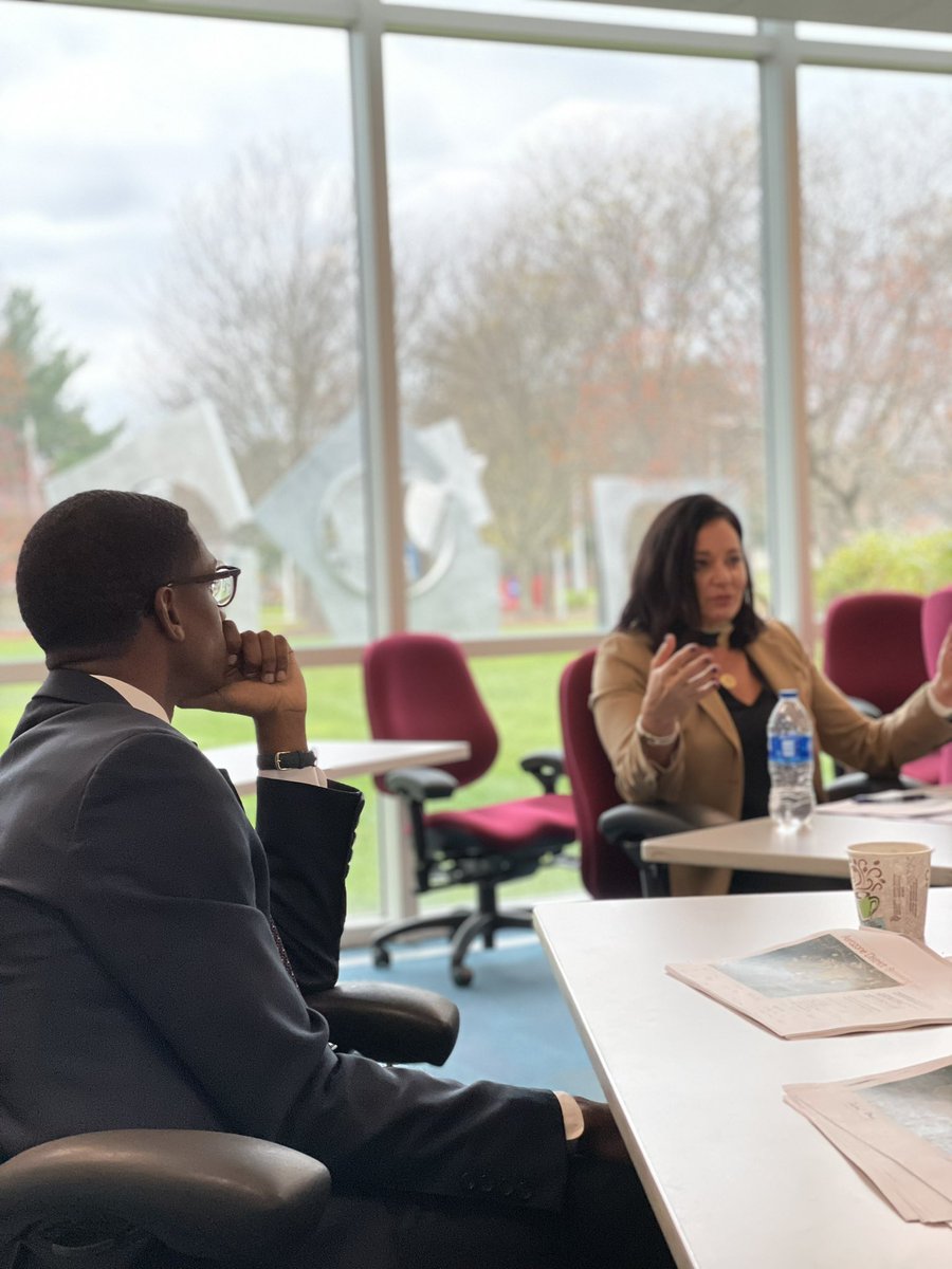 JustinMBibb's tweet photo. Today I met with the Aerozone Alliance to explore economic development and job opportunities in our region. I’m excited about our future, the sky is the limit Cleveland! #CLECantWait 🚀 https://t.co/OvXGPoH989