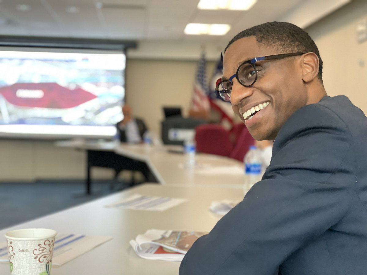 JustinMBibb's tweet photo. Today I met with the Aerozone Alliance to explore economic development and job opportunities in our region. I’m excited about our future, the sky is the limit Cleveland! #CLECantWait 🚀 https://t.co/OvXGPoH989