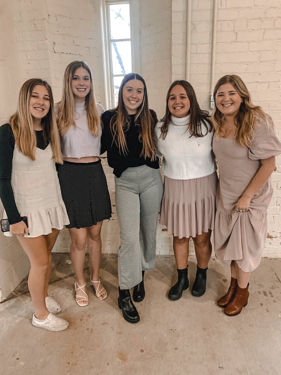 isusigmakappa's tweet photo. This past weekend we celebrated 147 years of Sigma Kappa! 🤍🕊 https://t.co/Qw6o4VRlVV