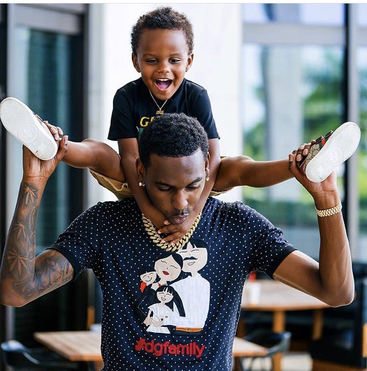 TheRavenMonee's tweet photo. “One day you here, Next day you gone fr” To the first Trap CEO I ever fell in love with. I love you fr. Every time I ever met you it was love. You the hardest ever in my eyes &amp; I’ll stand behind it. Forever You, Rest Adolph. 💔🕊 https://t.co/pqQOR3uKe2