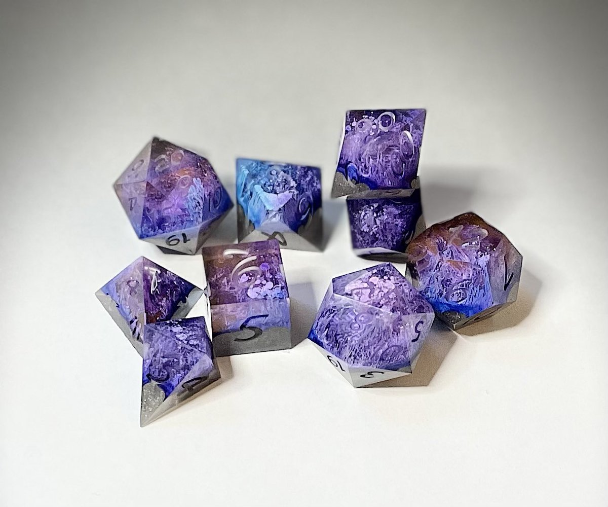 pix_scar's tweet photo. So many lovely fresh dice pulls ☺️ #dice #resinart #dnd #dungeonsanddragons https://t.co/WMfH2Wbq45