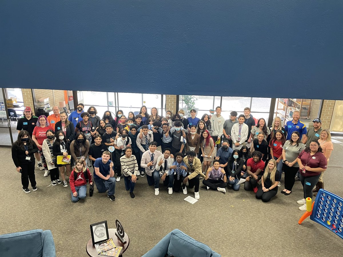 Such an amazing opportunity for our <a href="/HildebrandtKISD/">Hildebrandt Int.</a> Ss!! They had a job fair with so many of our community members! Excellent work <a href="/HildebrandtCTE/">Stacy Ingram</a> Loving the real world opportunities you provide our Ss! #HildeJoy