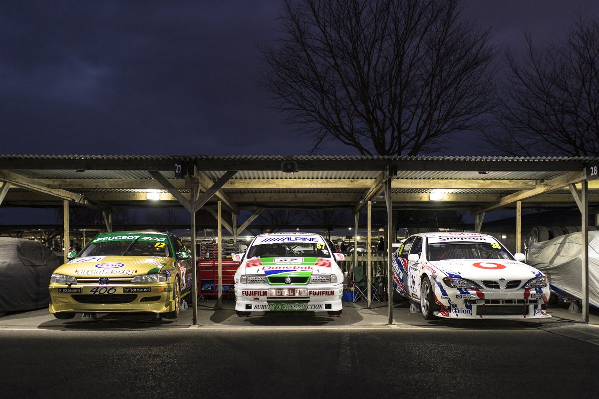 GoodwoodRRC's tweet photo. The true golden period of #BTCC. We're surprised their paint jobs haven't completely come off during the 'rubbing is racing' era. #74MM https://t.co/TbFcbmde8D