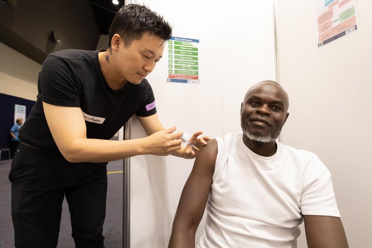 Vaccinated people are less likely to get COVID. And if they do, they clear the virus faster, with less virus overall, and have less time with very high levels of virus present, write <a href="/JT_Feehan/">Jack Feehan</a> <a href="/vasssssso/">Vasso Apostolopoulos</a> theconversation.com/no-vaccinated-… <a href="/victoriauninews/">Victoria University</a>