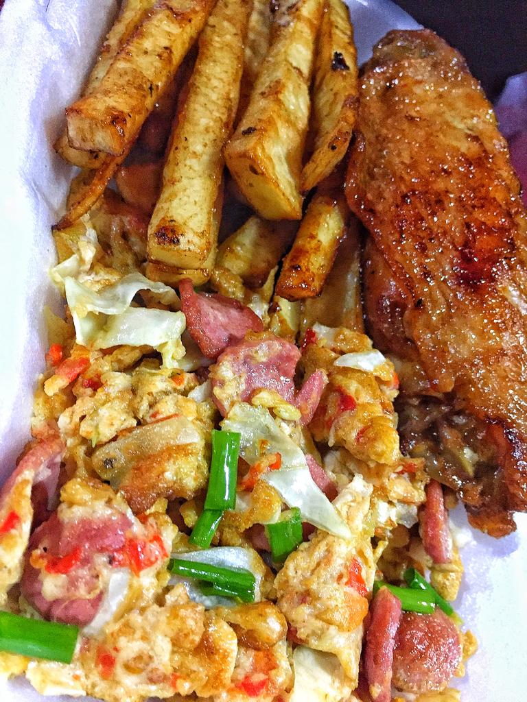 WildChefHuman's tweet photo. Tomorrow, I want to sell 20 packs of each of the following items.

-Turkey, Pasta, Sausage and Plantains - #2000
-Turkey, Sweet fried yam and Fried Eggs - #2000

DM me or @mercyeatslagos to order or call 07081470029
Lagos only. 📍 https://t.co/VxXbR6rgD3