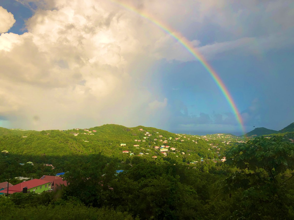 Chekka's tweet photo. @LakotaMan1 #Rainbows & #CloudFaces always make me smile. https://t.co/UO8NG7HUY0