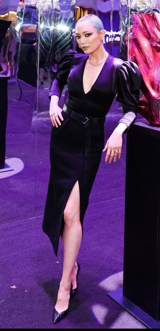 Someone write a movie where <a href="/PomKlementieff/">Pom Klementieff</a> is a young widow showing up at her old rich husband's funeral, who died in a mysterious way please
