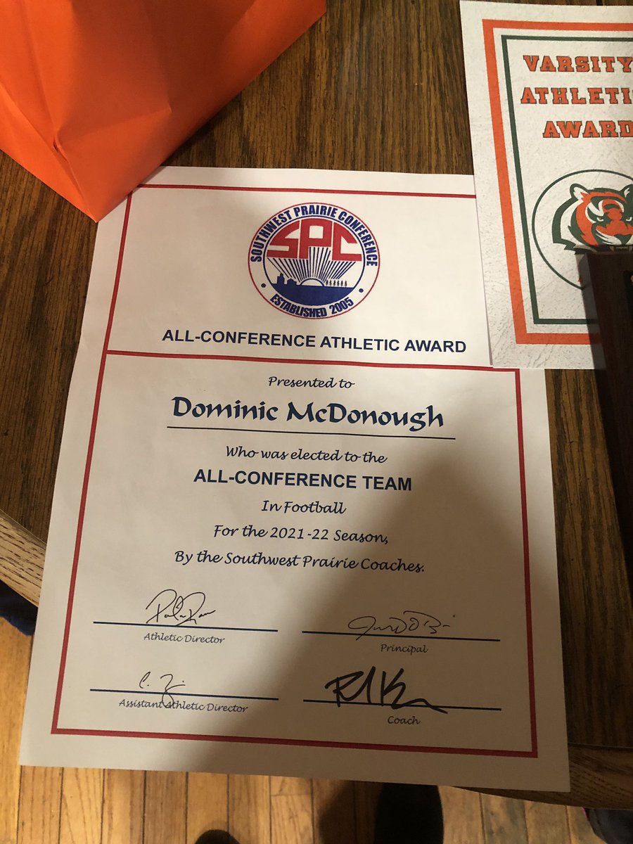 dommcd12's tweet photo. Blessed to be named 1st Team all state, 1st team all conference, Conference Defensive MVP, Team Defensive MVP and Bengal Leadership Award winner @BengalFB @CoachKunz59 @EDGYTIM @Lemmingscouting https://t.co/KuqiQ5gYRL