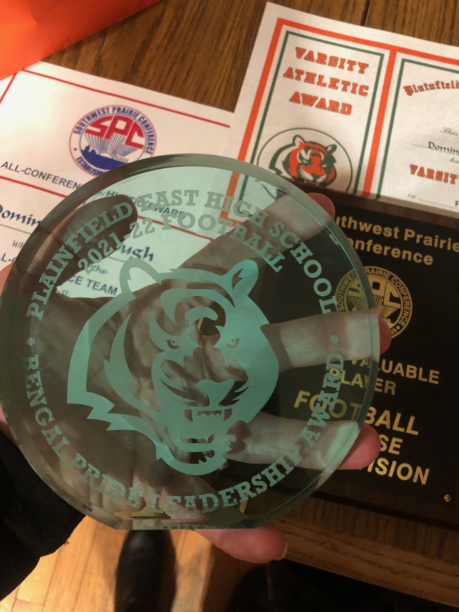 dommcd12's tweet photo. Blessed to be named 1st Team all state, 1st team all conference, Conference Defensive MVP, Team Defensive MVP and Bengal Leadership Award winner @BengalFB @CoachKunz59 @EDGYTIM @Lemmingscouting https://t.co/KuqiQ5gYRL