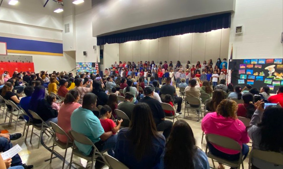 MeluginMusic's tweet photo. Great performance from 4th grade last night!!  Thank you, parents, for your support and cheering on all our kids!  🎶🥰 BIG thanks to Admin, 4th grade team, and Specials team for helping to put it all together!!  @LakelandES @LISDElemMusic https://t.co/uICPElbSwI
