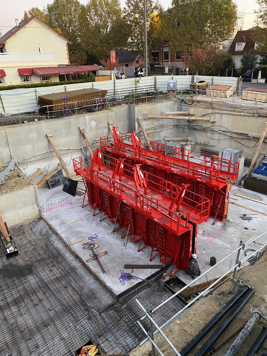 IlonMateriel's tweet photo. Location de banche Outinord en Île-de-France.
#Ilonmateriel #outinord #banche #sécurité #beton #chantier #batiment #construction #coffrage #rouge #materiel #voile #kalıp #materielbtp #grosoeuvre #location #grue #paris #France #perpignan #pyrenneesorientales #iledefrance #BTP https://t.co/JVgL50dM7A