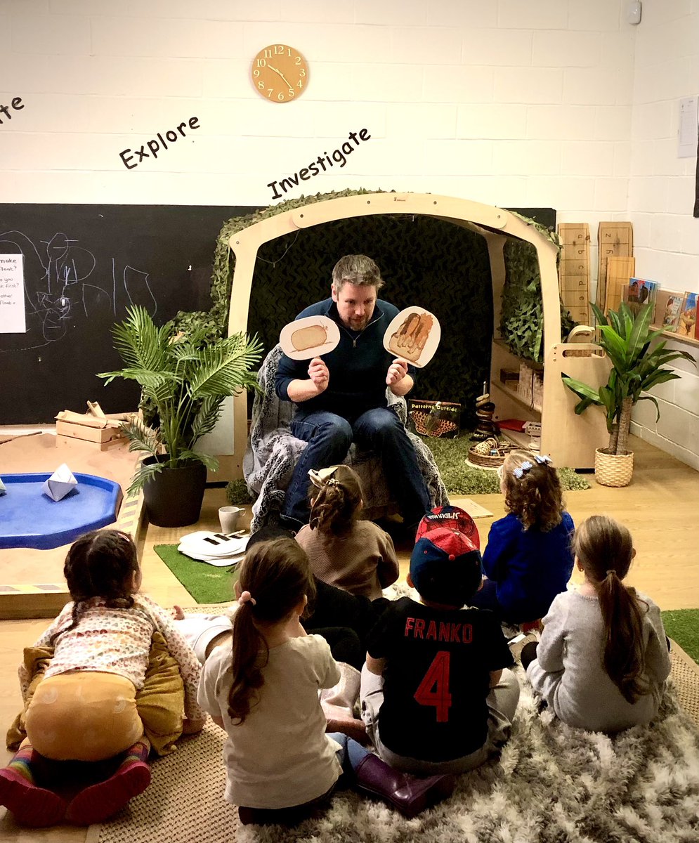 wdclibraries's tweet photo. As well as #BookWeekScotland this week is also #TalesforTots, our EY Literature Festival. Today #Bookbug Picture Book Prize nominee @alastair_ch read #InchAndGrub to children at @WhitecrookE & other WD ELCCs via live stream. It was awesome!!🙌 📖❤️
@scottishbktrust @WDCEducation https://t.co/VGghTODZ1H