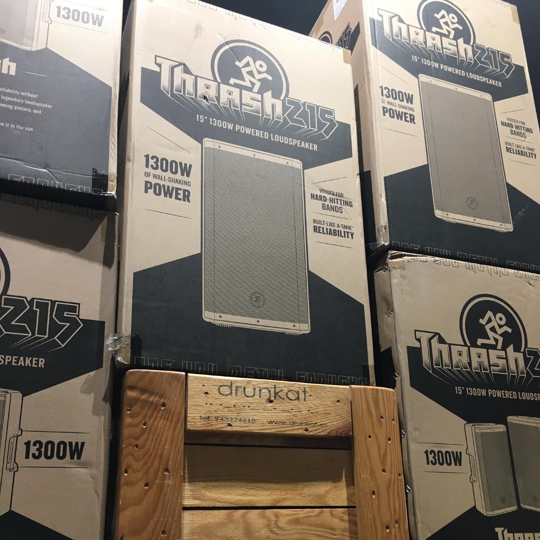 drunkatools's tweet image. Nuevos altavoces autoamplificados Mackie Thrash 215 disponibles para entrega inmediata.
¿Lo quieres? Lo tienes. 👉🏻 ow.ly/W0uB50GPTIP
 @MackieGear