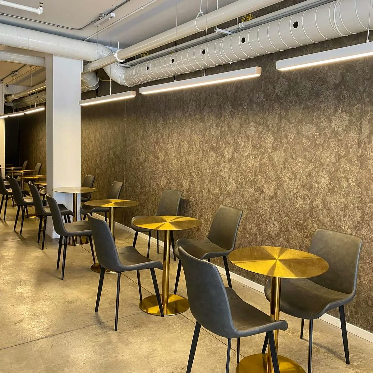 Testing out some delicious holiday treats at the new Ossington location of <a href="/delyseestoronto/">delysees</a> - it's a hard days work but someone's gotta do it! And there's a familiar finish on the walls too - our very own <a href="/Cleaf_Official/">Cleaf</a> Ares Fantasia! Beautiful! 😍

#wednesday #treats #macarons