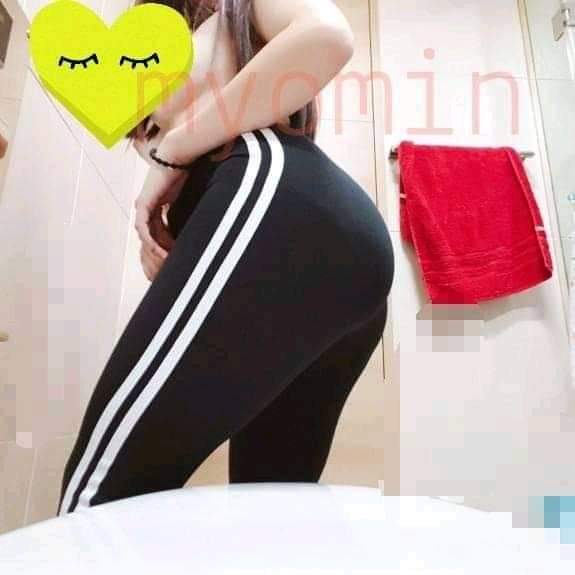 myominmmwife's tweet photo. မိန်းမကို escort wife လုပ်ခိုင်းရမလား bro တို့ ဘယ်လိုလဲ retweet လုပ်ပေးပါအုံး https://t.co/5395bNr2xE