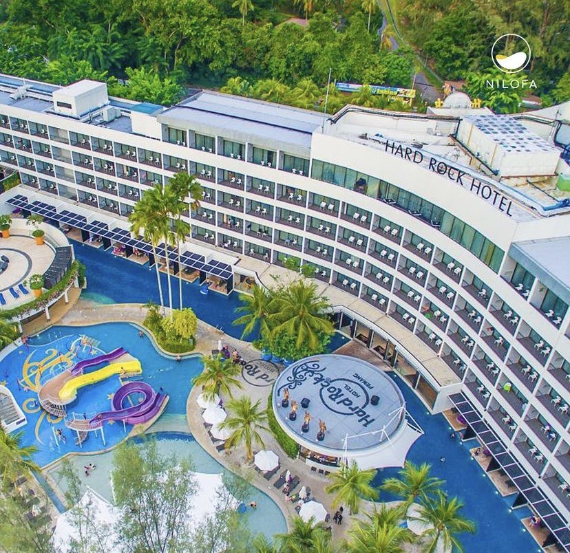 Neelofa's tweet photo. Here’s to another round of NILOFA Tropical Heat Beach. This time a dream vacation at Hard Rock Hotel in Penang is up for grabs! Just purchase the NILOFA Banana or Durian Flavoured Milk and stand a chance! #NILOFA https://t.co/HTh4i4WxUX