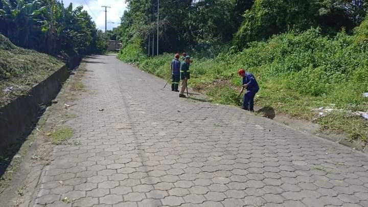 La Alcaldía Municipal de Jinotepe dando atención a los Barrios y garantizando la Limpieza y Eminacion de Basureros Ilegales, la limpieza de causes en el Barrio José Antonio Sánchez Salazar.
#UnidosEnVictorias 
#LaSoberaniaNiSeVendeNiSeRinde 

@xarfyc @Jay_Clandestino @superfrog89