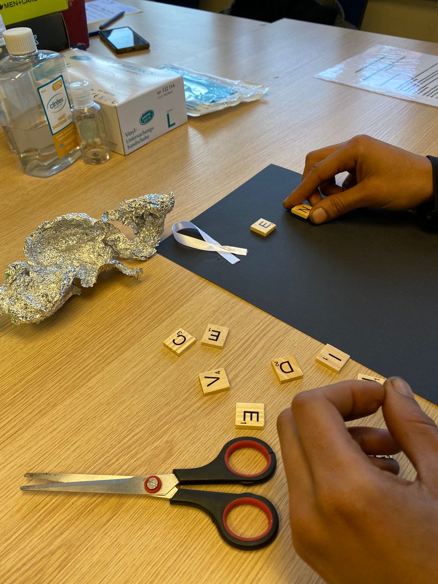 ResourceCen's tweet photo. #WhiteRibbonLeeds @ResourceCen we #pledge to help end violence towards women always. #greatactivity with the guys today. #thanksall 👏👏 https://t.co/KPqGmlWqEO