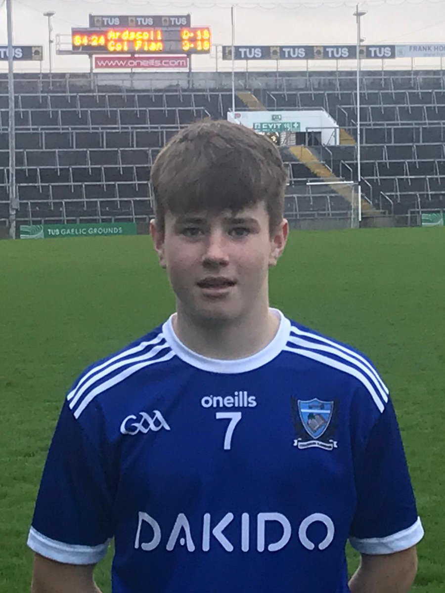 BannerGAAEnnis's tweet photo. Congrats Ronan Kilroy, a great photo as he absorbs his personal and the team’s achievement in the Gaelic Grounds with the result in the scoreboard in the background . 👏👏👏👏👏🏆🏆🏆 @StFlannans @sfcgaa https://t.co/pC4P2xM4OP
