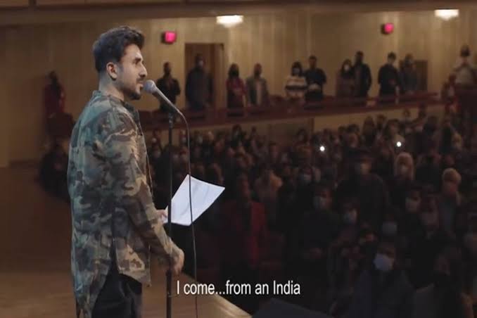 Po_intBlank's tweet photo. #StandUpForIndia

2 Person and 2 Pictures in America 📸📸

1. Makes Bharat Proud   2. Defames Bharat https://t.co/7XWn2529ND