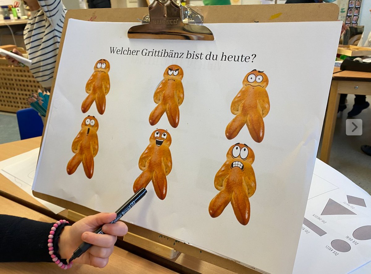 alexandragoliva's tweet photo. Grittibänz check-in for EY2: Which Grittibänz are you? 'I'm happy today, are you ?' - V (4 years old) #Swiss #EarlyYearsGerman #compassionatesystems #SEL #LanguagePlay @ISZL @newman_victoria @kerry_paron https://t.co/pYVLCRPnfB