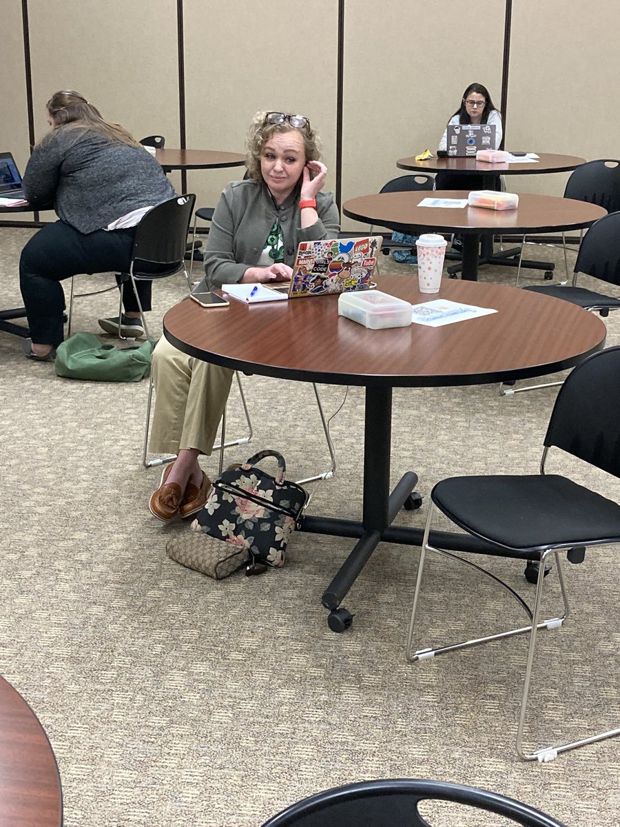 GRRECKY's tweet photo. It’s Digital Design Lab Palooza @GRRECKY! Practicing using Flipgrid to make student thinking visible with @HollyClarkEdu 😃 https://t.co/zQOEDD3OkD