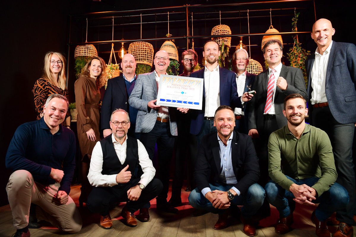 Slimstock's tweet photo. We won the Dutch Logistics Prize 2021!
... because the method used is innovative and is seen as an example for the logistics sector. We are able to maintain growth thanks to the focus on customer satisfaction, product innovation, knowledge development and measurable results. https://t.co/2XqABr6Rhl