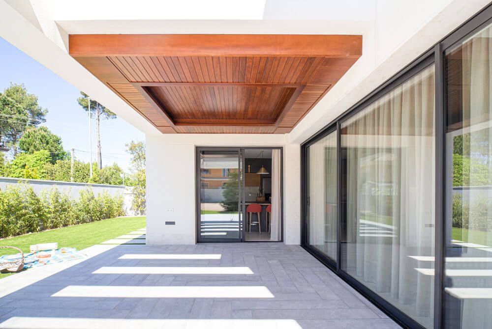 KLINE_SPAIN's tweet photo. Mansión residencial con terreno ajardinado en la costa de Levante, con ventanas y puertas K•LINE.
¡Deja que la luz inunde tu hogar!
#ventanas
#ventanasypuertas
#ventanasaluminio
#ventanasluminosas
#ventanasconencanto
#ventanasconectadas
#kline
#ventanaskline https://t.co/BcdwKX6ySo
