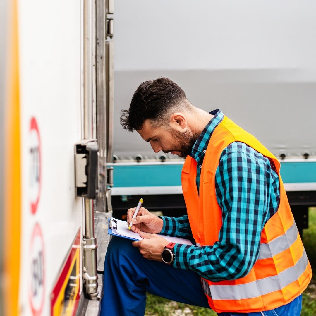 Our app allows drivers to understand any diagnoses given, allows access to immediate access to medical assistance, and centralizes all your medical records. 📱

You never know when a tricky or time-sensitive situation will arise, so it is best to always be prepared!

#mymedscreen