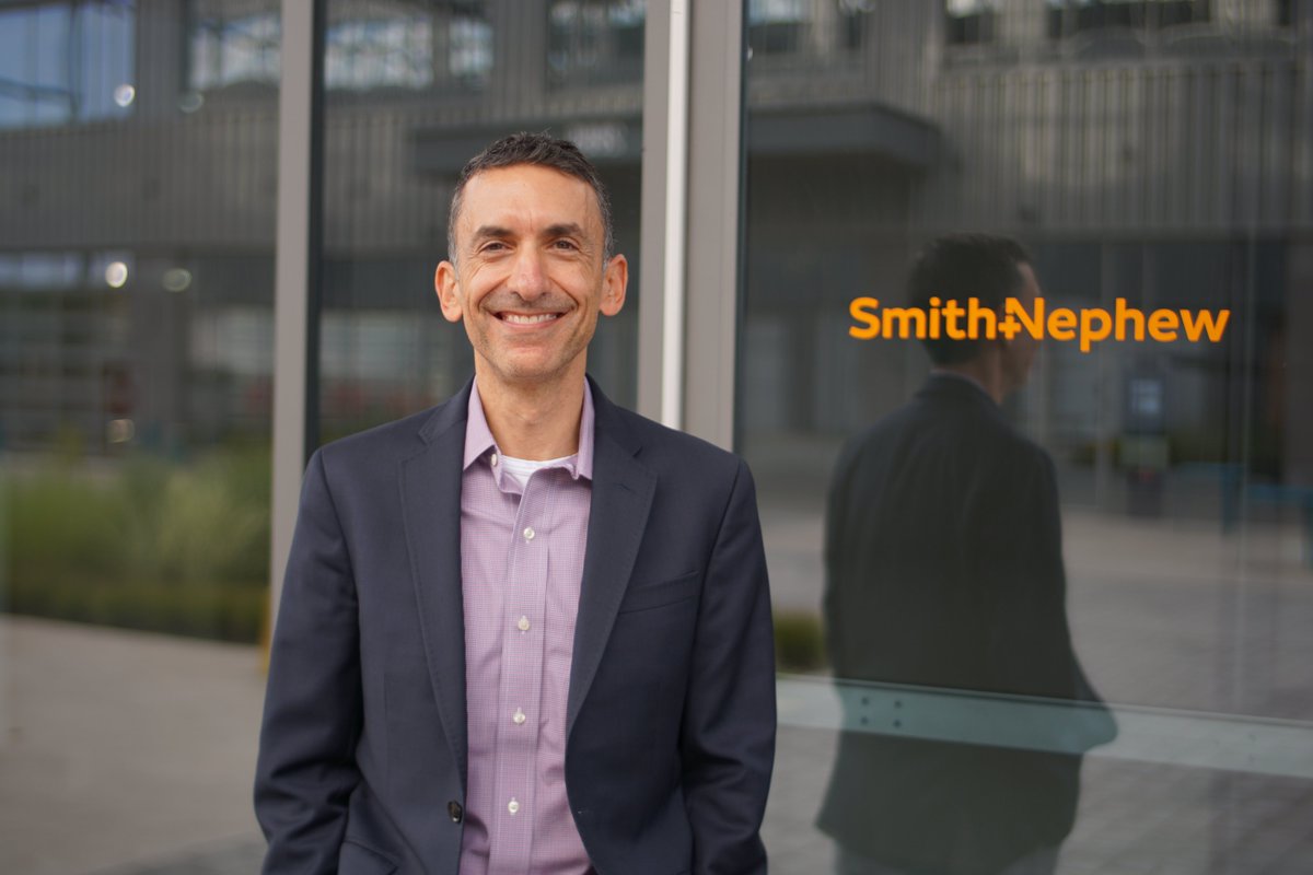 smithnephew's tweet photo. Thank you, Pittsburgh, for making us feel so welcome at our new R&D facility on #RoboticsRow!
Paul Seltman, our SVP of Global Public Policy & Government Affairs, shares with @pghregion what this means for Smith+Nephew, and Pittsburgh at large.
Read: https://t.co/VrQxHp0USu https://t.co/x798aXfhrM