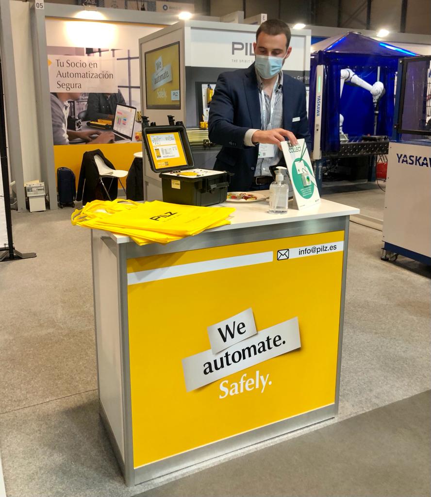 Pilz_ES_PT's tweet photo. Última hora de la jornada de @MetalMadridEs de hoy, pero mañana seguimos aquí por si aun no habéis podido pasar a conocer las últimas soluciones y servicios para la #automatización y #robótica seguras 👏 
📍stand 5E05 #RobomaticaMadrid2021
#MetalMadrid2021 #CompositesMadrid2021 https://t.co/HTQ3u3CkQG