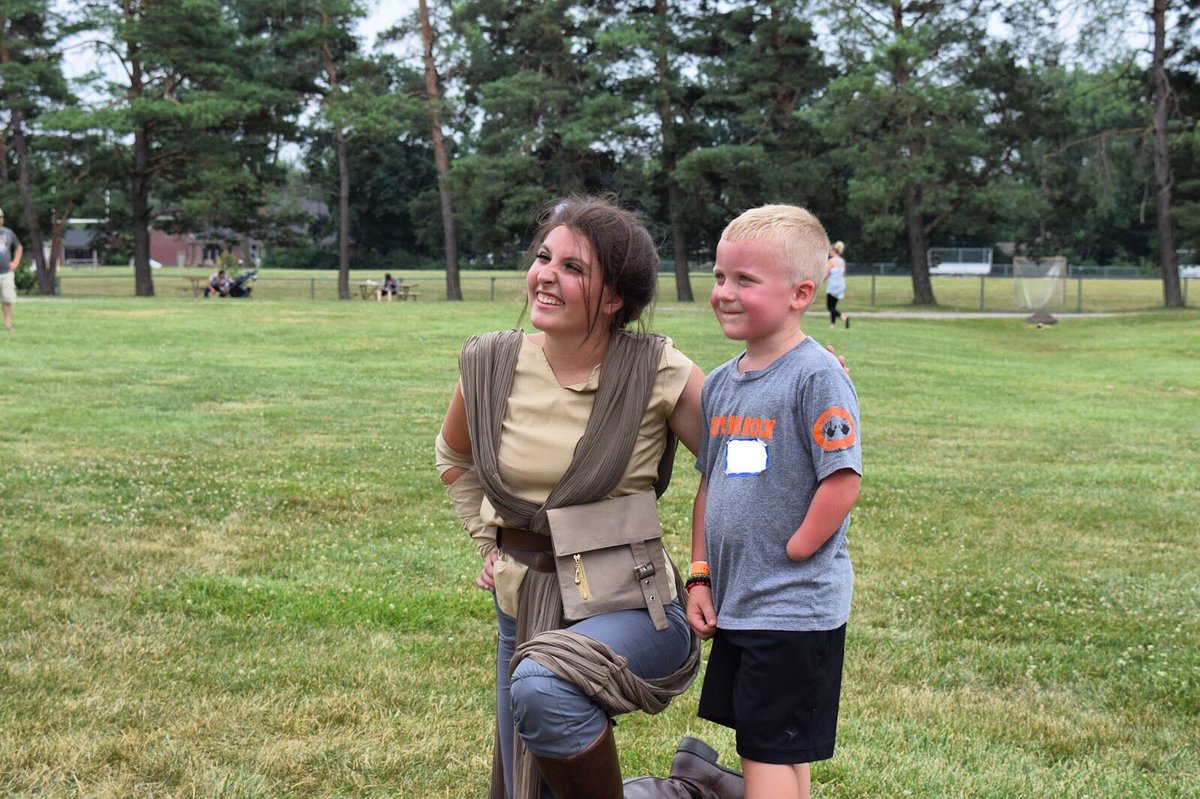 The things that make us different are the things that make us so incredibly special. 💗
•
•
•
#momentofmagic #amomwmu #bsf #wmu #bravestrongfearless #amom

*Disclaimer: This photo was taken prior to the COVID-19 Pandemic.
