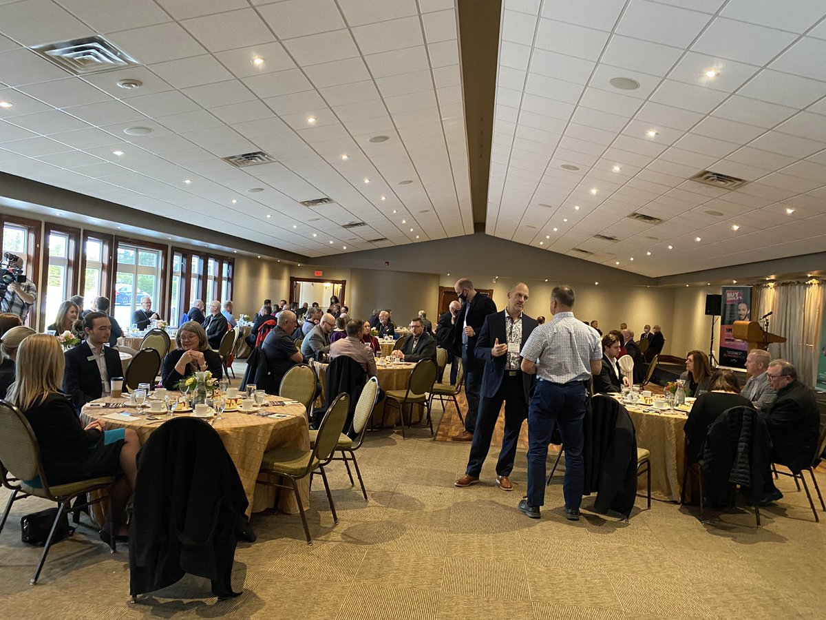 SheppardNoah14's tweet photo. The crowd has gathered at the Mount Pearl/Paradise Chamber of Commerce luncheon.

Growlers Owner Dean MacDonald is set to speak on the future of sport in the province. https://t.co/zKAFPFaYHm