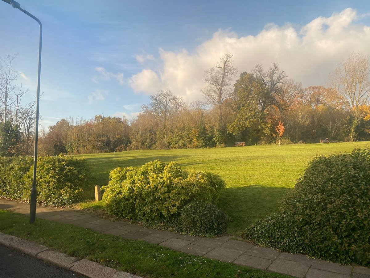 Officers from <a href="/MPSBarnhill/">Barnhill Police</a> and @MPSKentonQK on joint patrol as part of Operation Scepter, conducting weapon sweeps and targeting robbery hotspots. #2440NW #OpSceptre #knifecrime #SNT #metpolice