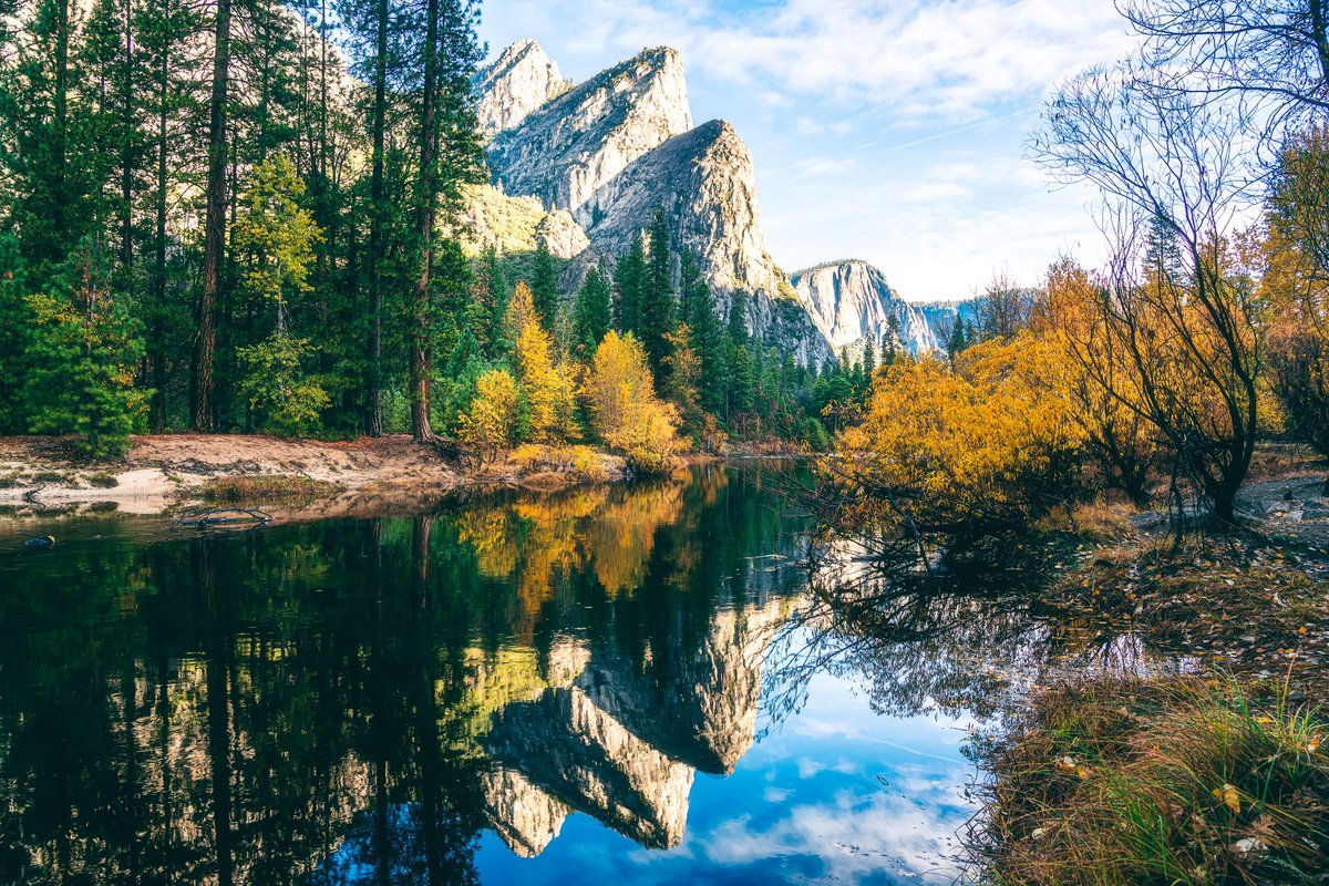 travelpel's tweet photo. Photos I took in Yosemite at first light ⛰️ 📷 https://t.co/FQmhF9lMTs