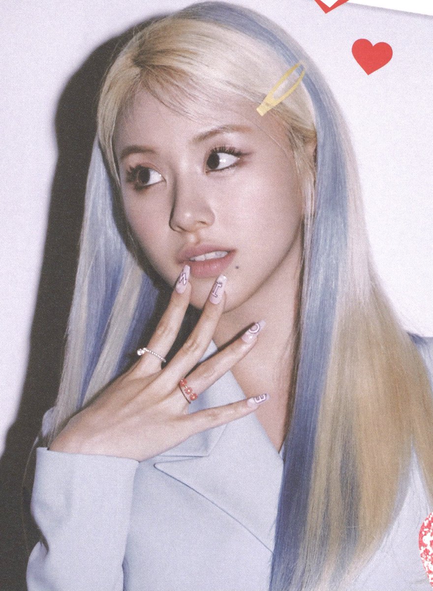 chaeypics's tweet photo. all my heart for son chaeyoung https://t.co/7G0b4qiZVn