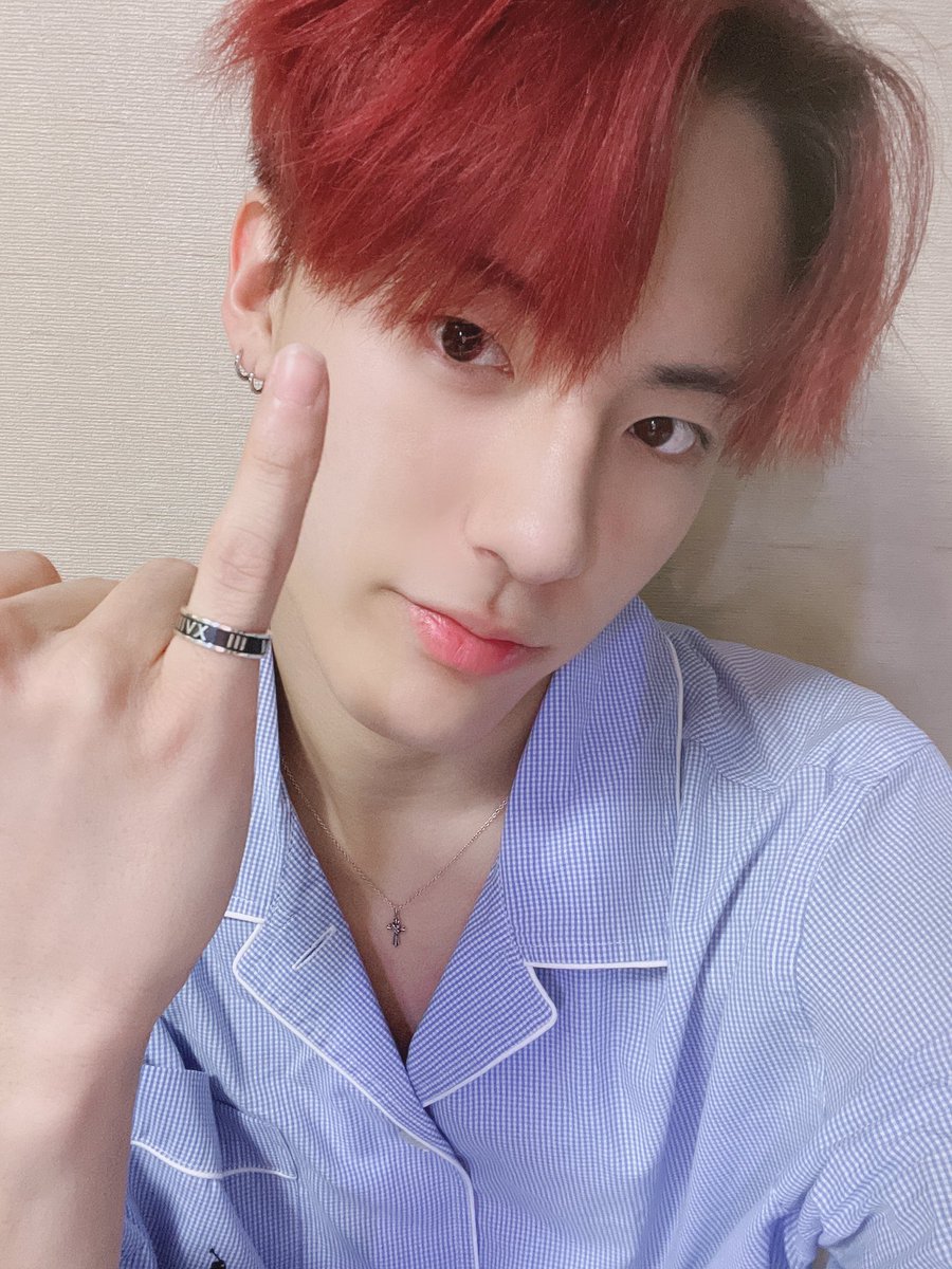 Graciebrm's tweet photo. Say hello to eric erica ercia wi etica la eria arcia, his name maybe looks so girlie but actually he's super handsome as you can see😌👍🏻 he's so fine, friendly, supportive and funny but burjek, poor eric:( the best simper of his gf and im proud of it keep loving your girlfie okeh https://t.co/9XmSGlGbwN