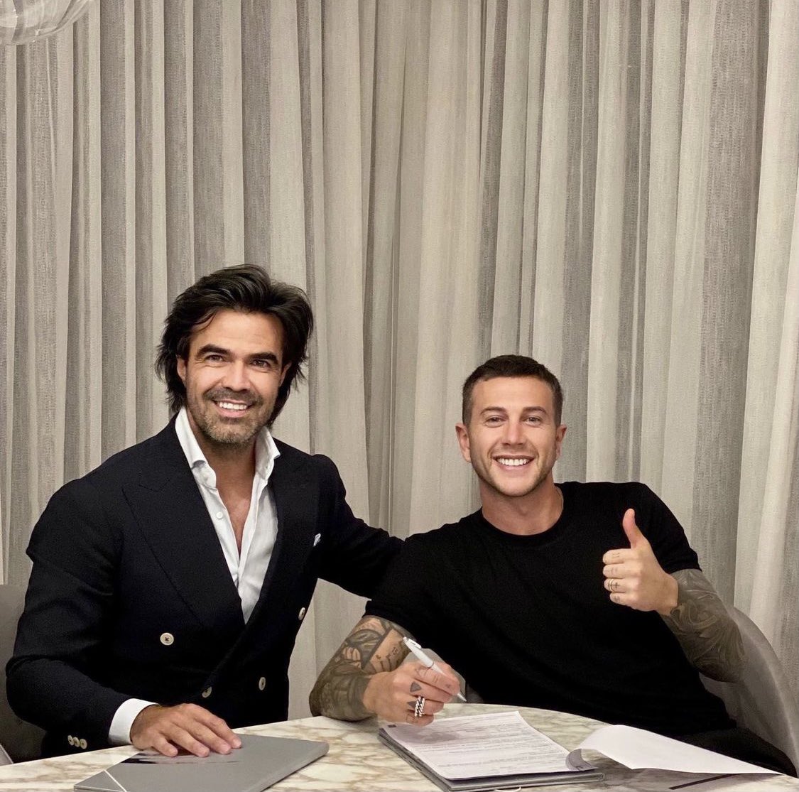 romeoagresti's tweet photo. #Bernardeschi saluta il mondo Raiola e abbraccia la scuderia Pastorello 🆕🇮🇹 https://t.co/p1gjmvgyqk