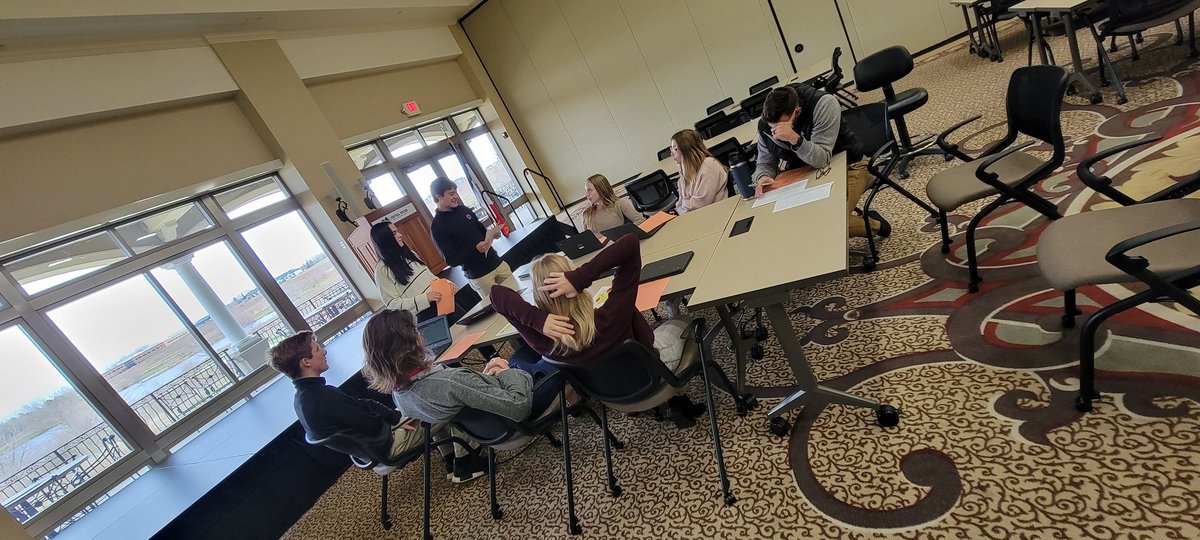 CF_CAPS's tweet photo. Volunteer Pitch Competition training in full force @CentralRivers today. Associates pitching their nonprofit organization and getting #Feedback from their peers. Tons of #professionalskill development from all involved.
#PersuasionPitch
@HawkeyeCollege https://t.co/hh4Rc9IL8N