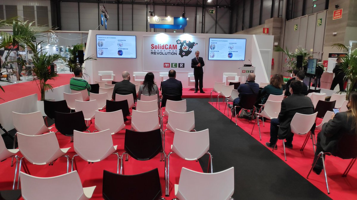 metalindustri's tweet photo. Mucho movimiento en el primer día de @MetalMadridEs Había ganas de feria. #advancedmanufacturing https://t.co/NwdZ5cZbzs