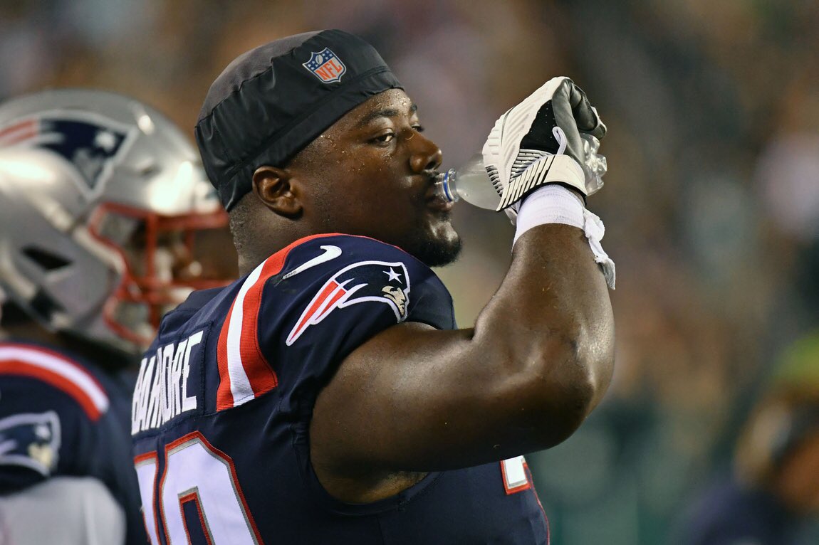 PFF_Patriots's tweet photo. Since 2006, the most pressures by any Patriots IDL was Ty Warren with 42 in 2007
Christian Barmore is currently on pace for 47 pressures this season👀 https://t.co/5BigzOgyWU